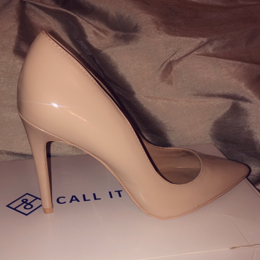 nude classic pumps stiletto 6.5
